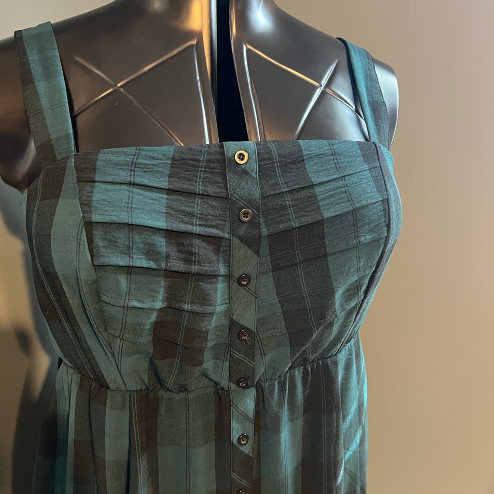 Torrid Green Plaid Button-Front Midi Dress - Picture 5 of 14